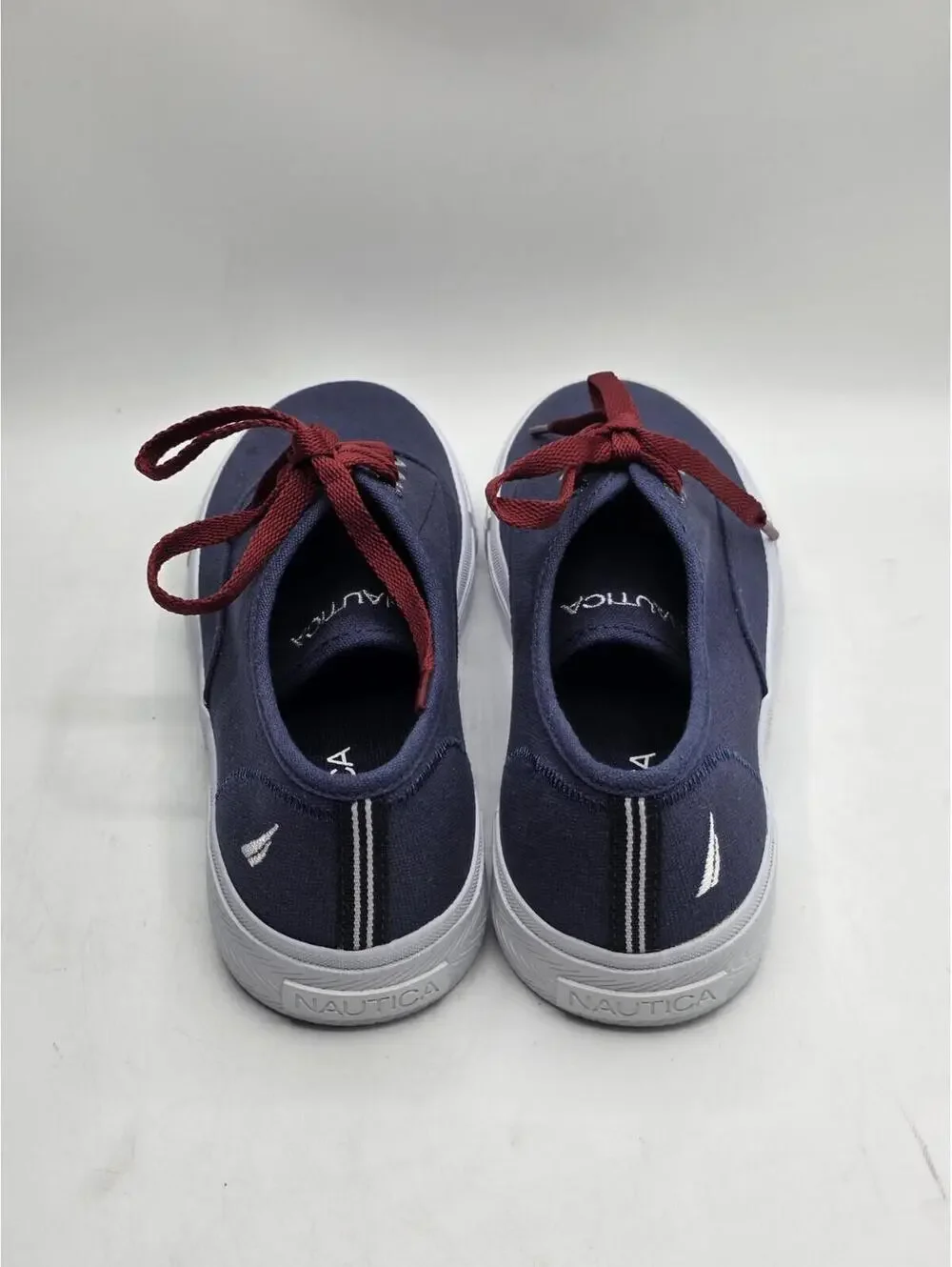 Nautica Deckloom Men’s 7.5 Navy Blue Canvas Sneakers Nautical Deck Shoes Maroon